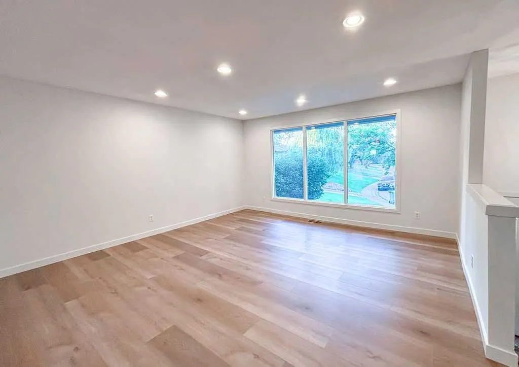 12 Oakbury Place SW