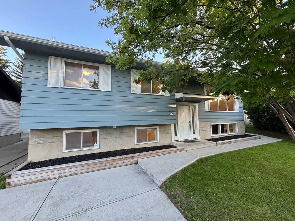 12 Oakbury Place SW