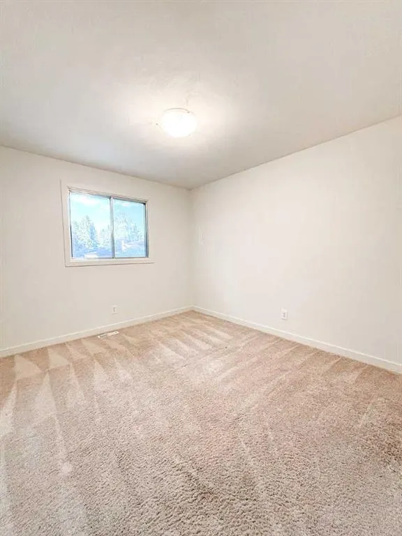 12 Oakbury Place SW
