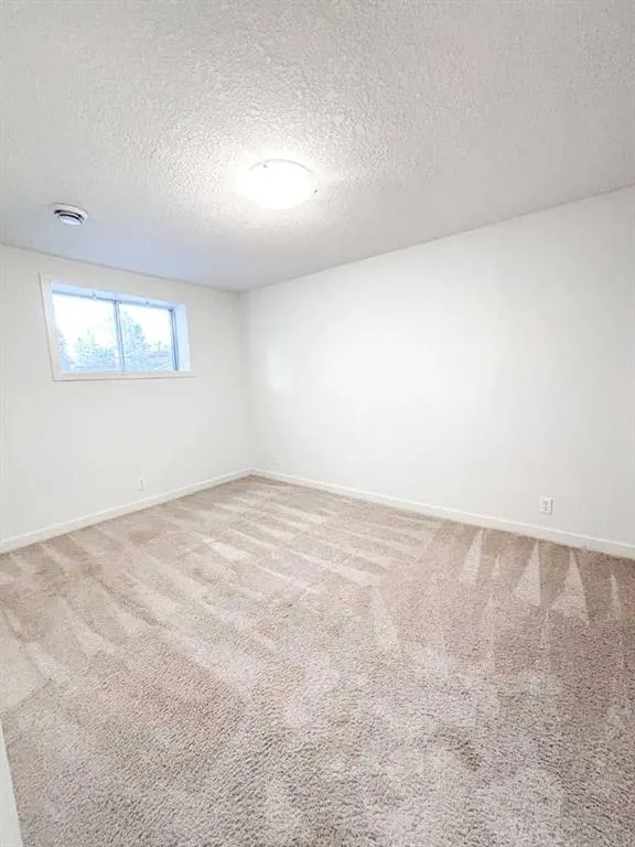 12 Oakbury Place SW