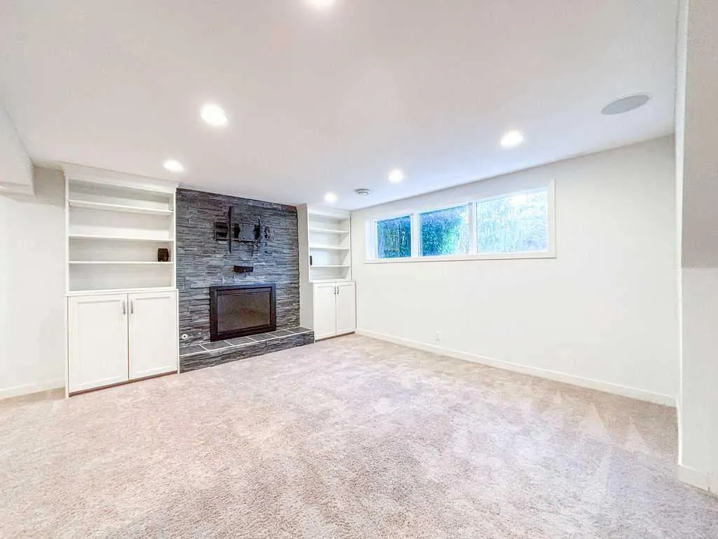 12 Oakbury Place SW