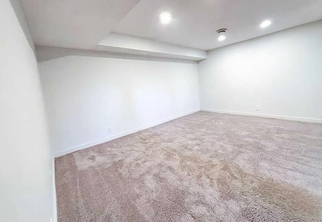 12 Oakbury Place SW