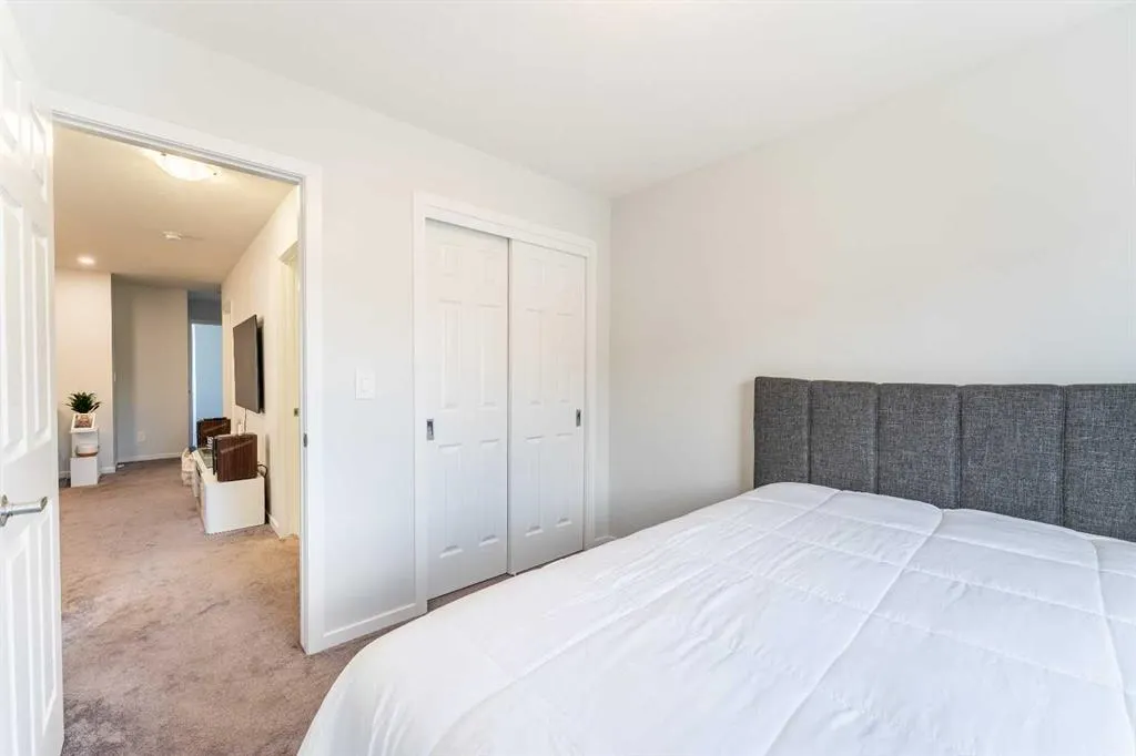 315 Windbury Road SW