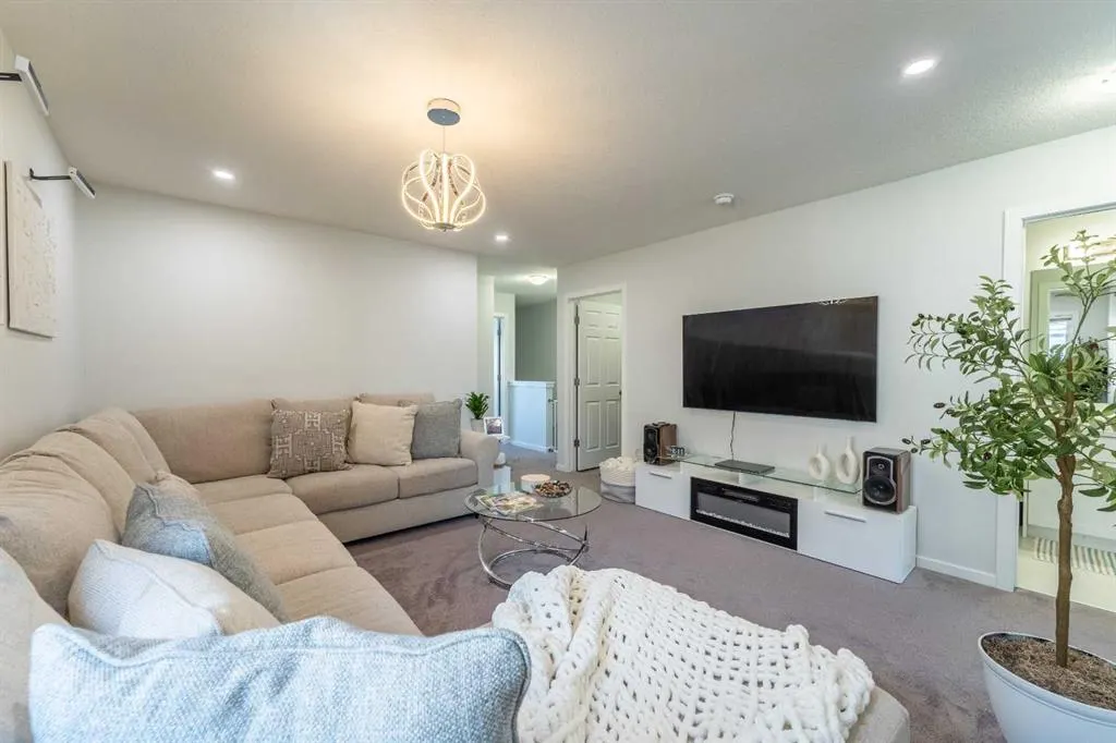 315 Windbury Road SW