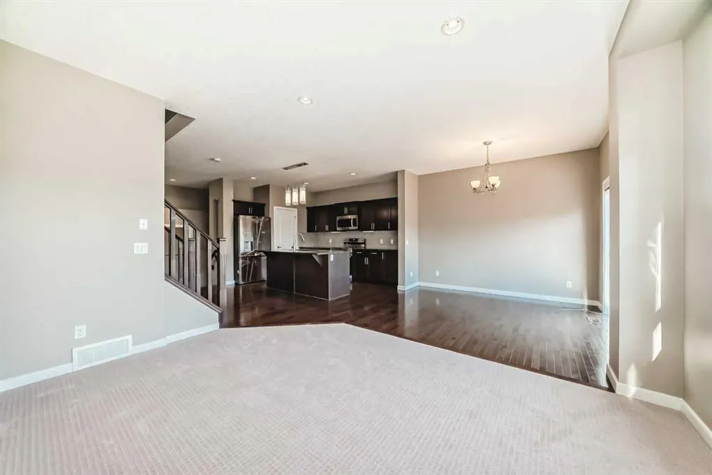 326 Kincora Glen Rise