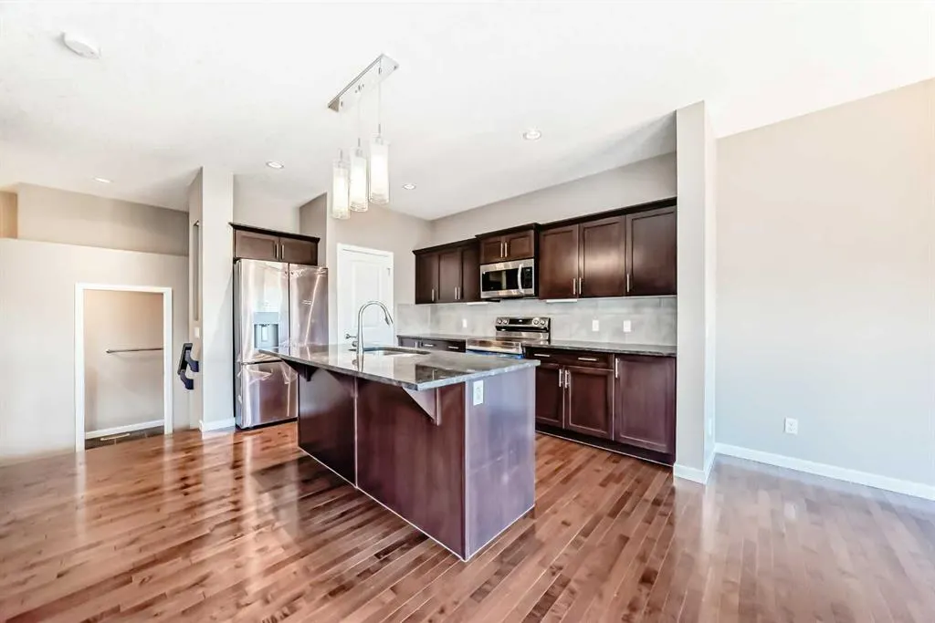 326 Kincora Glen Rise