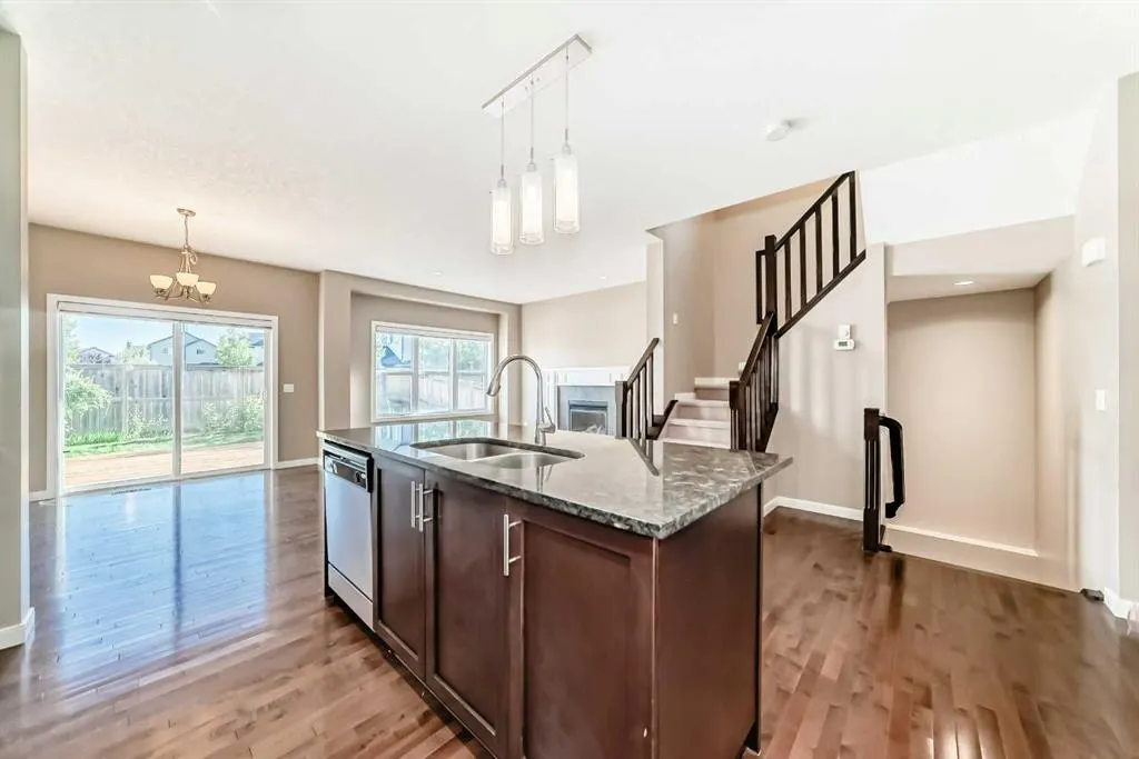 326 Kincora Glen Rise