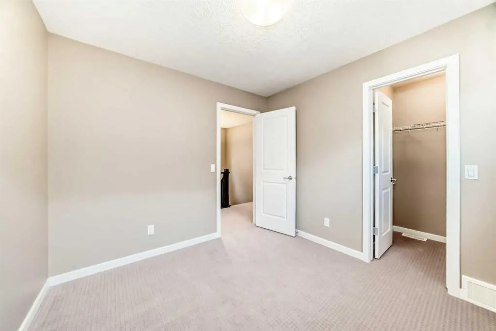 326 Kincora Glen Rise