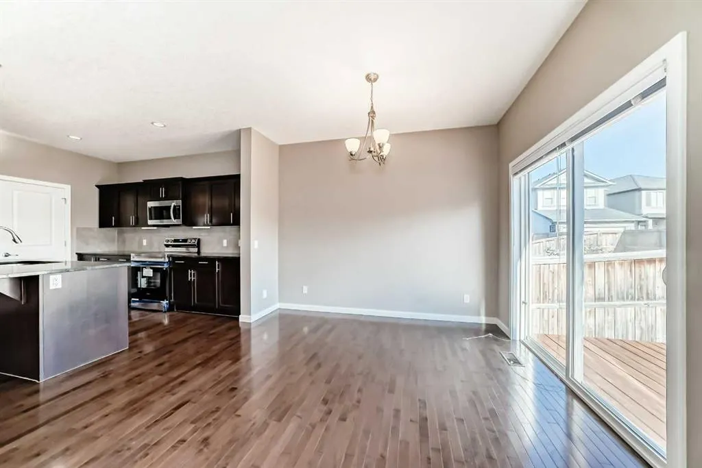326 Kincora Glen Rise