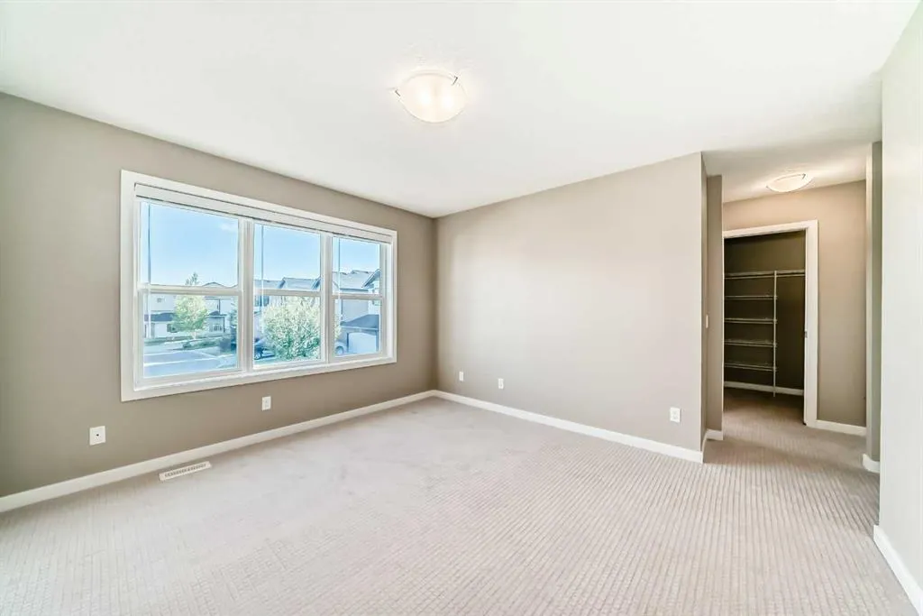326 Kincora Glen Rise