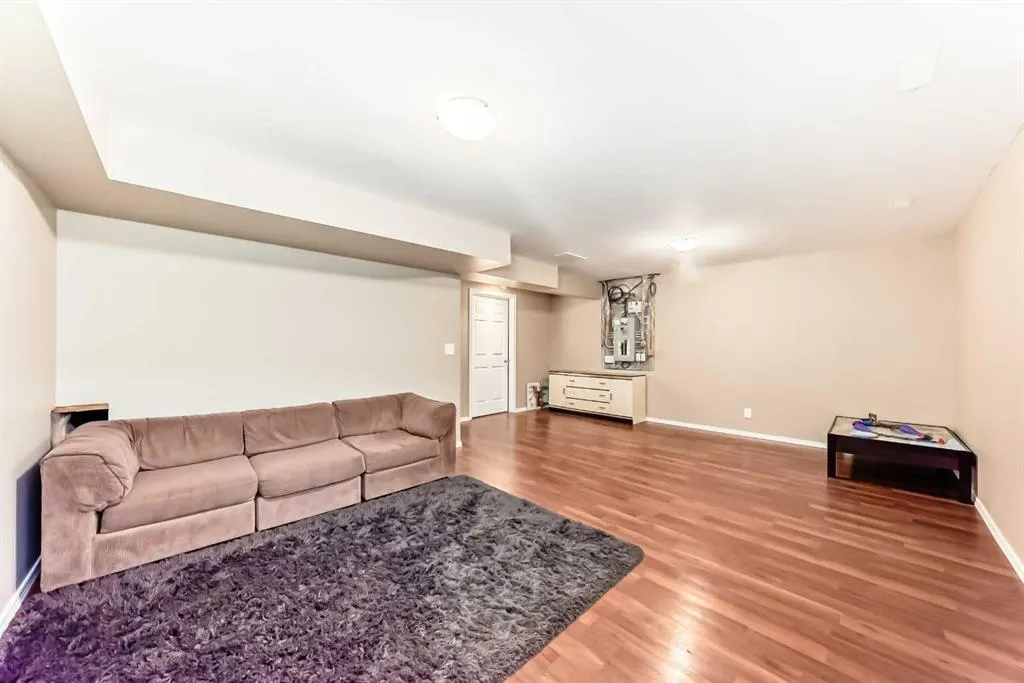 326 Kincora Glen Rise