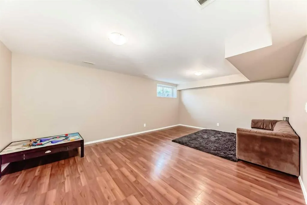 326 Kincora Glen Rise