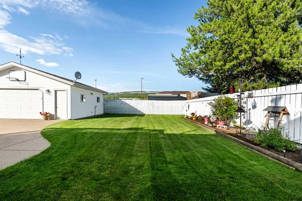 9 Bennett Crescent