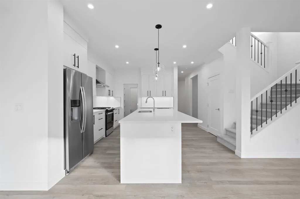 43 Carringvue Place NW