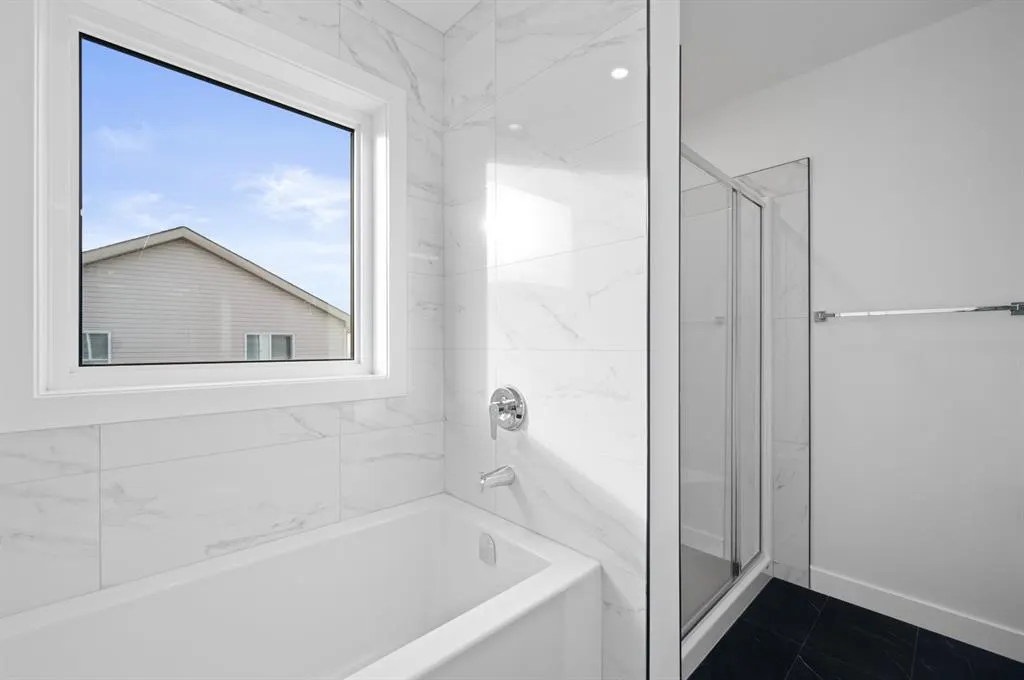 43 Carringvue Place NW
