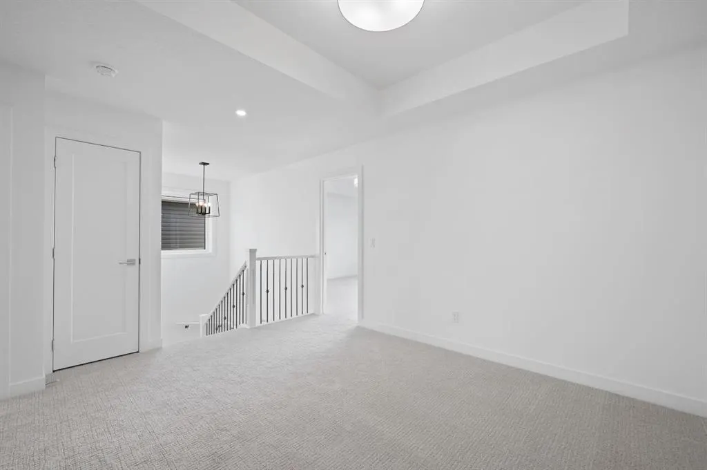 43 Carringvue Place NW