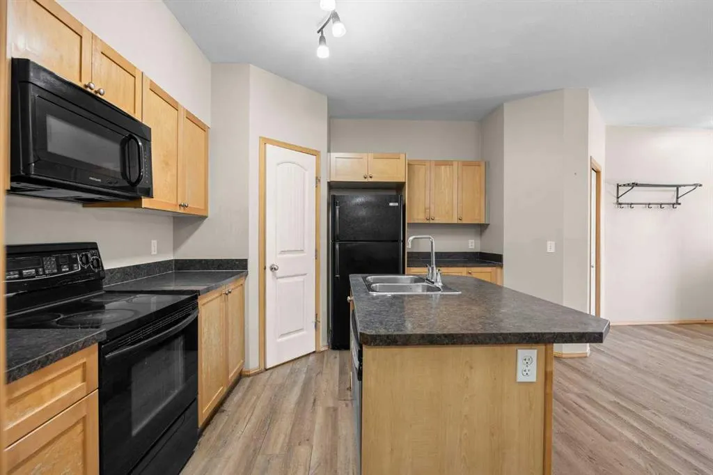 31 Panatella Landing NW, #102