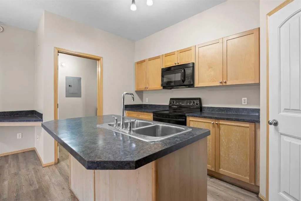 31 Panatella Landing NW, #102
