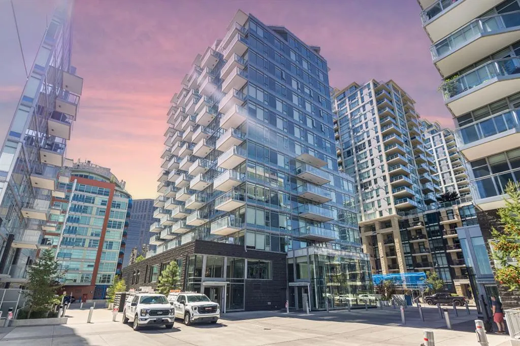 108 Waterfront Court SW, #311