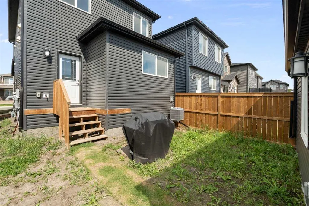 28 Legacy Glen Link SE
