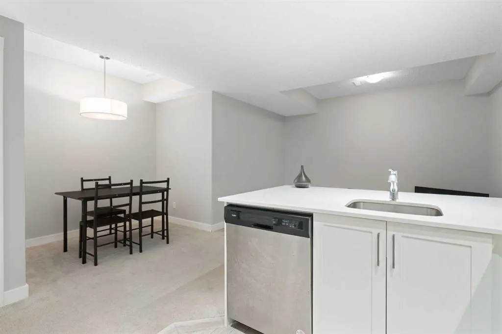 28 Legacy Glen Link SE
