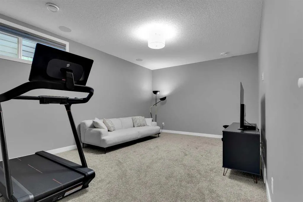 29 Magnolia Terrace SE