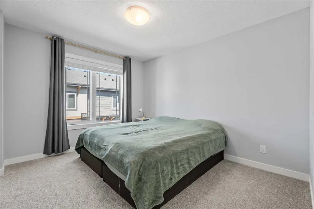 230 Auburn Meadows Manor SE