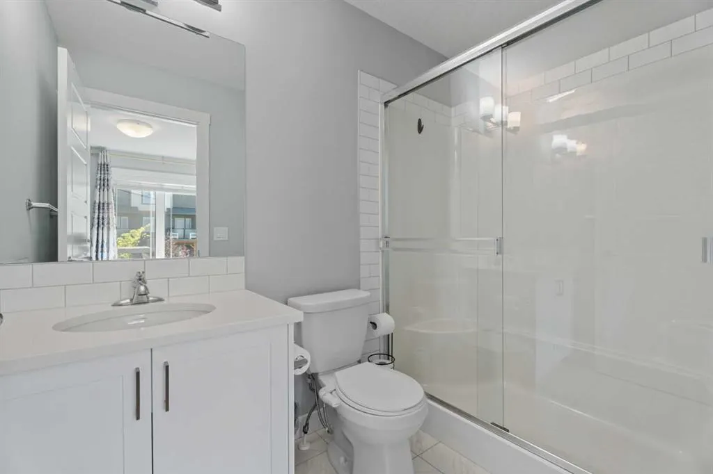 230 Auburn Meadows Manor SE