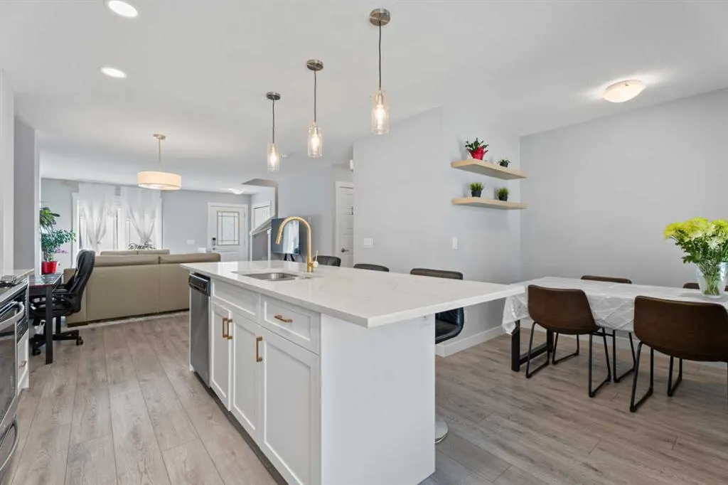 230 Auburn Meadows Manor SE