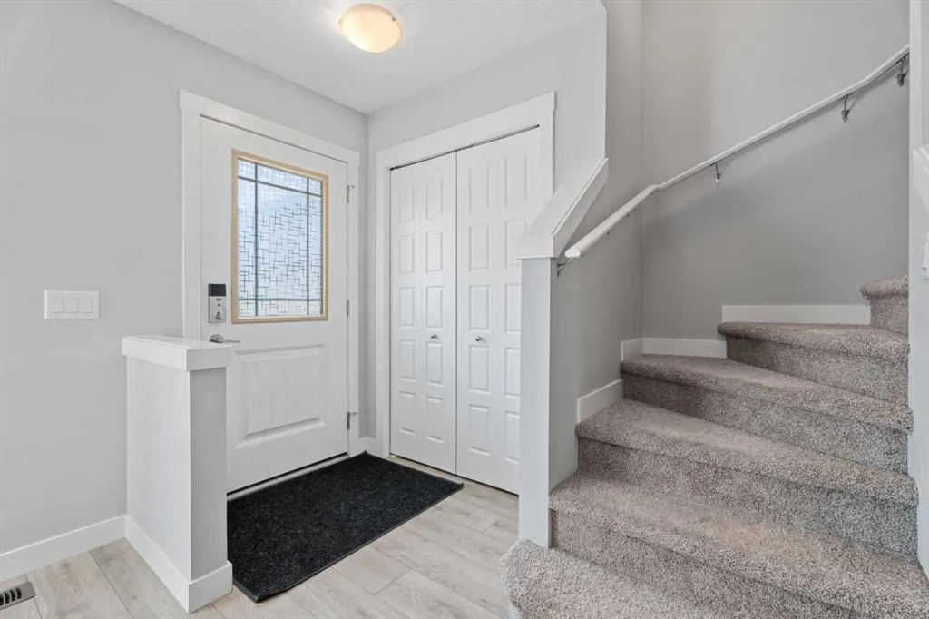 230 Auburn Meadows Manor SE