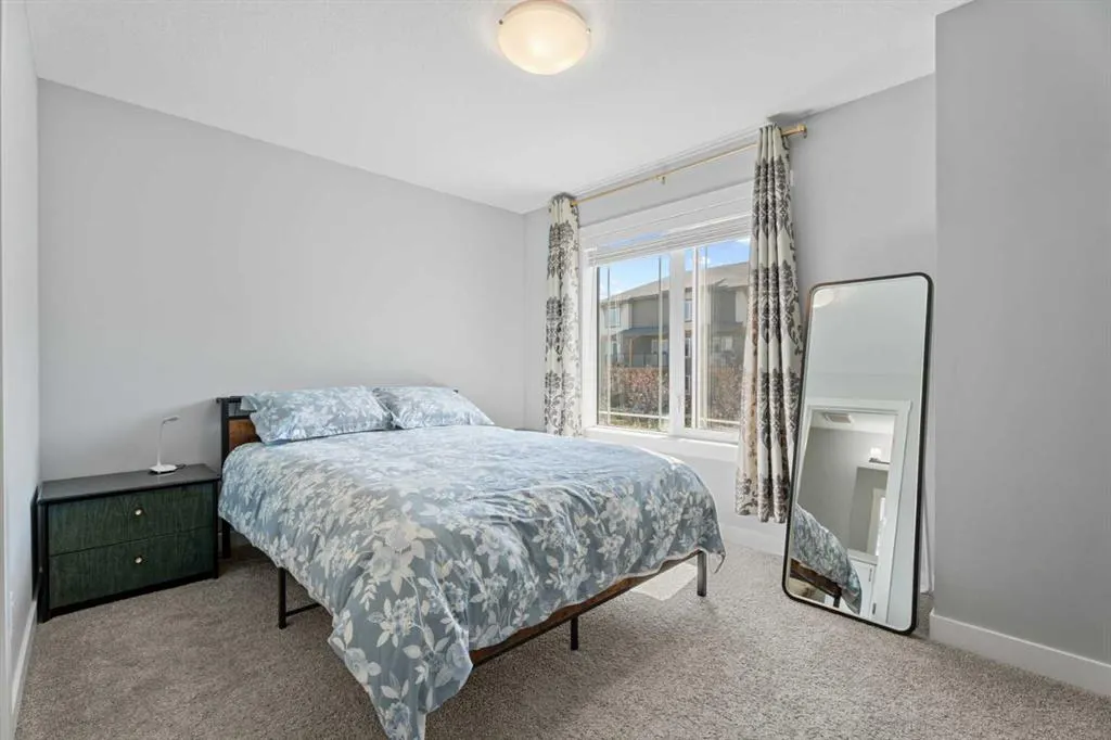 230 Auburn Meadows Manor SE