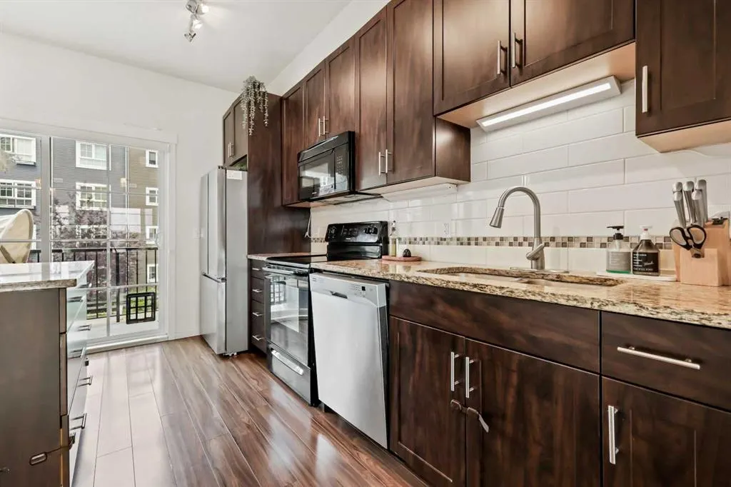 267 Copperpond Common SE