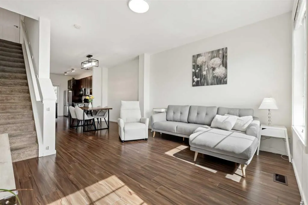 267 Copperpond Common SE