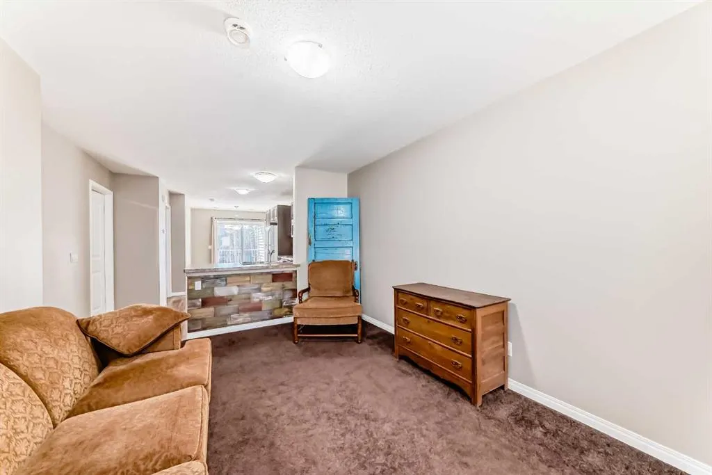 134 6 Avenue, #A