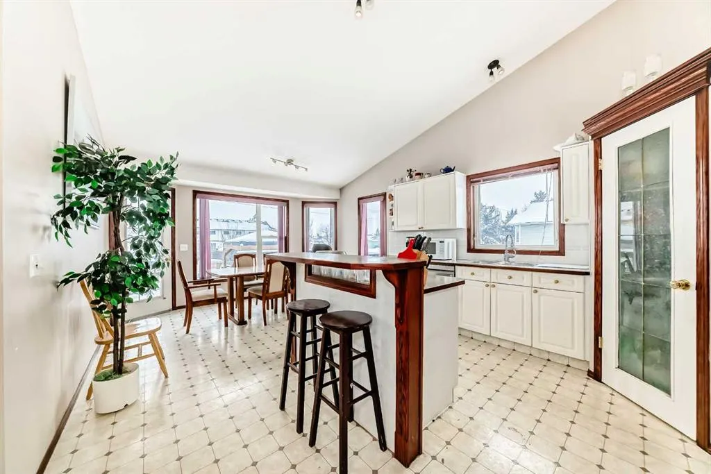 1 Madison Court