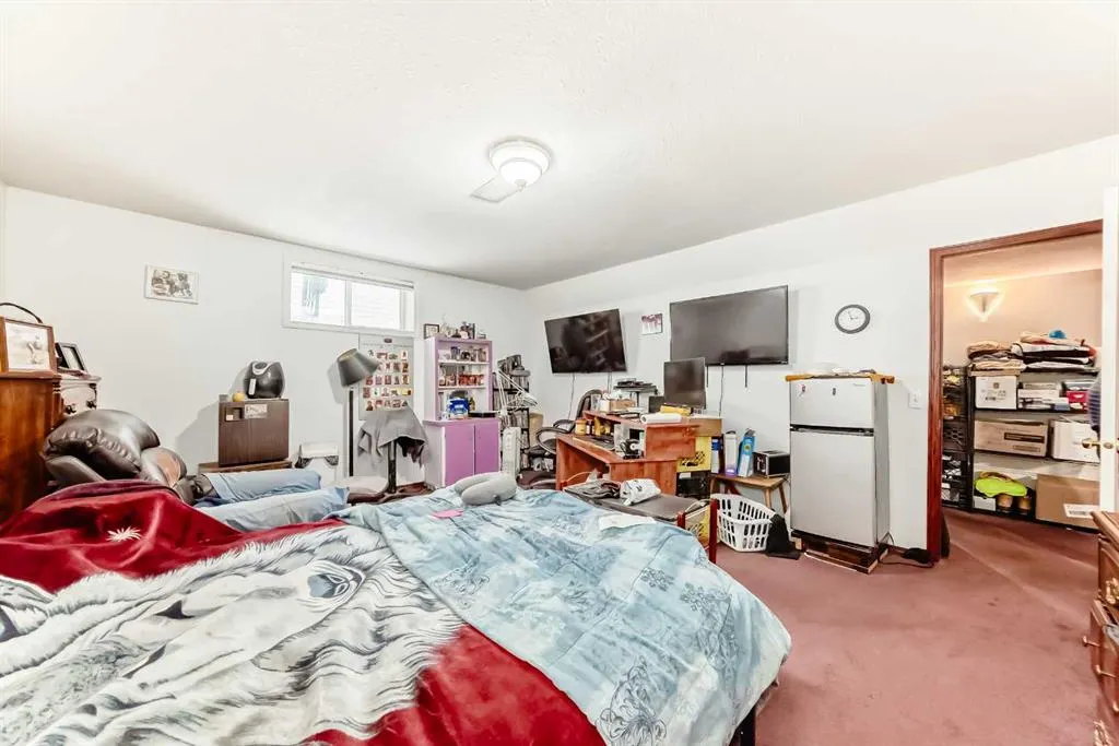 1 Madison Court