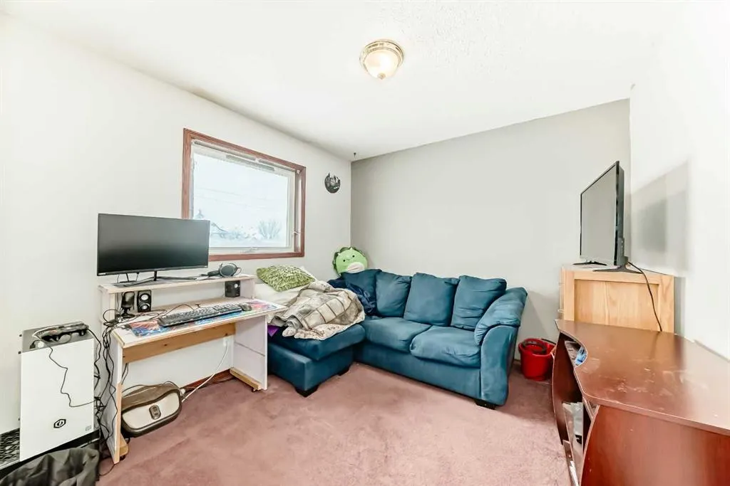 1 Madison Court