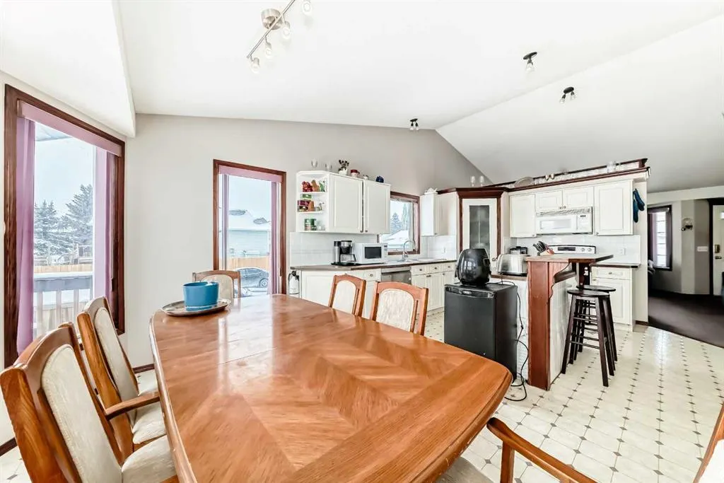 1 Madison Court