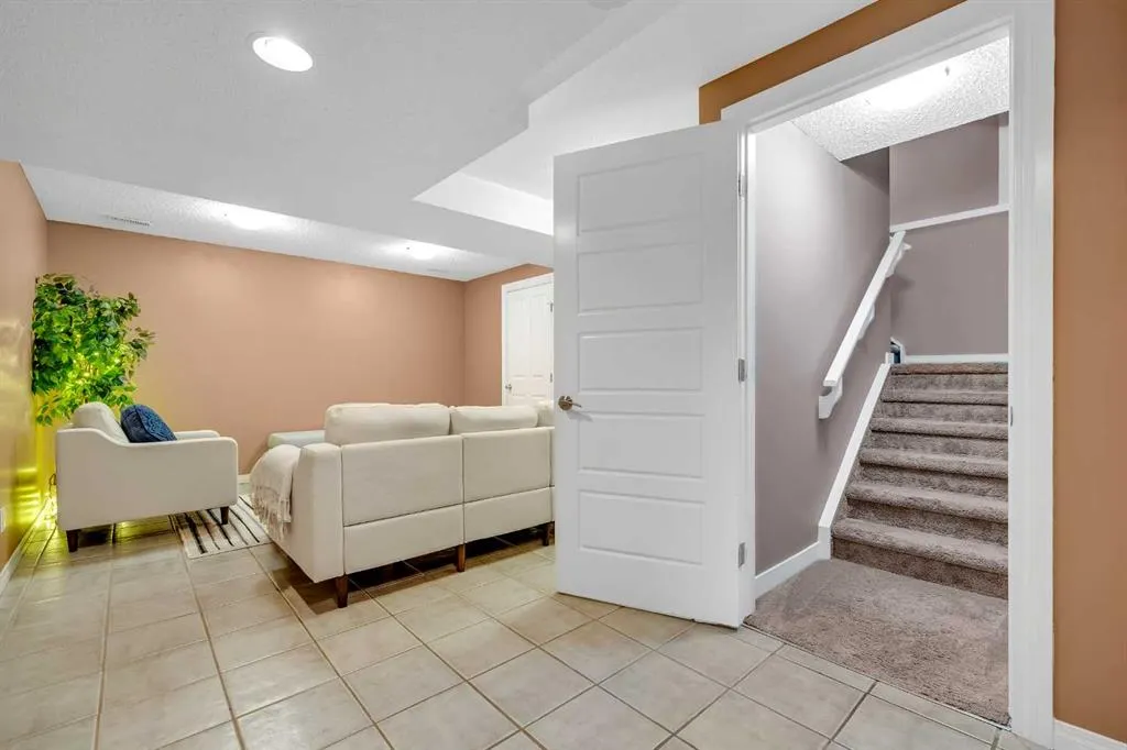 16 Covebrook Place NE