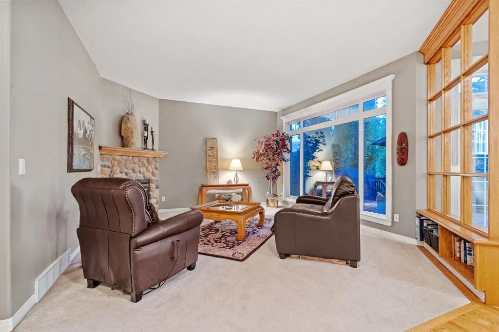 28 Gleneagles View