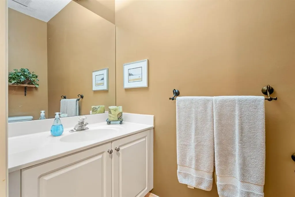 28 Gleneagles View