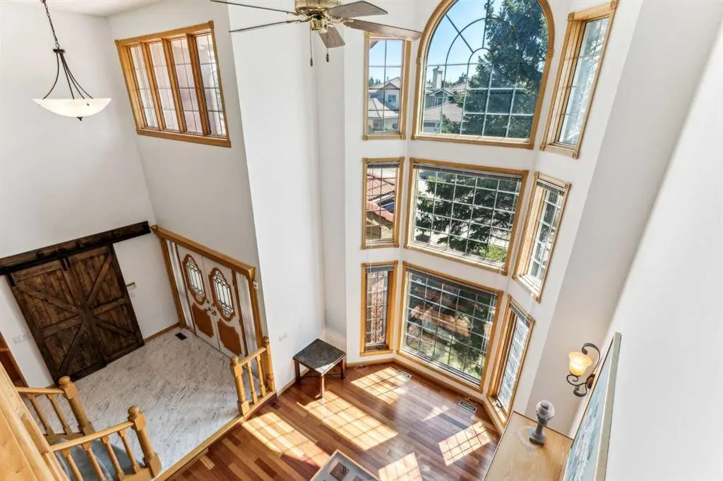 52 Edgeview Road NW