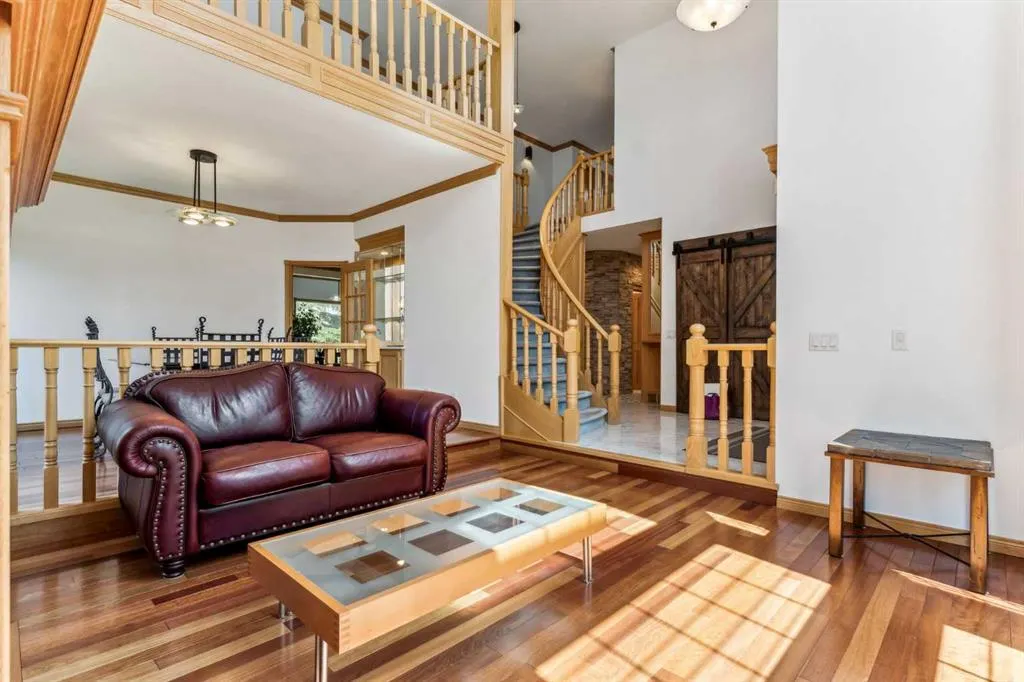 52 Edgeview Road NW