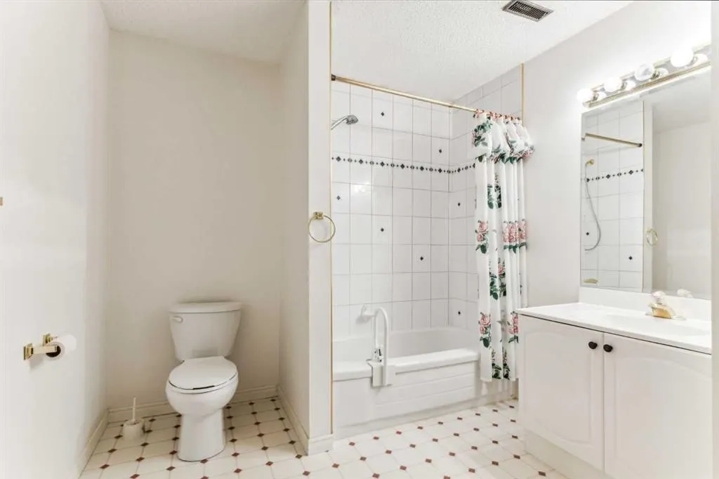 52 Edgeview Road NW