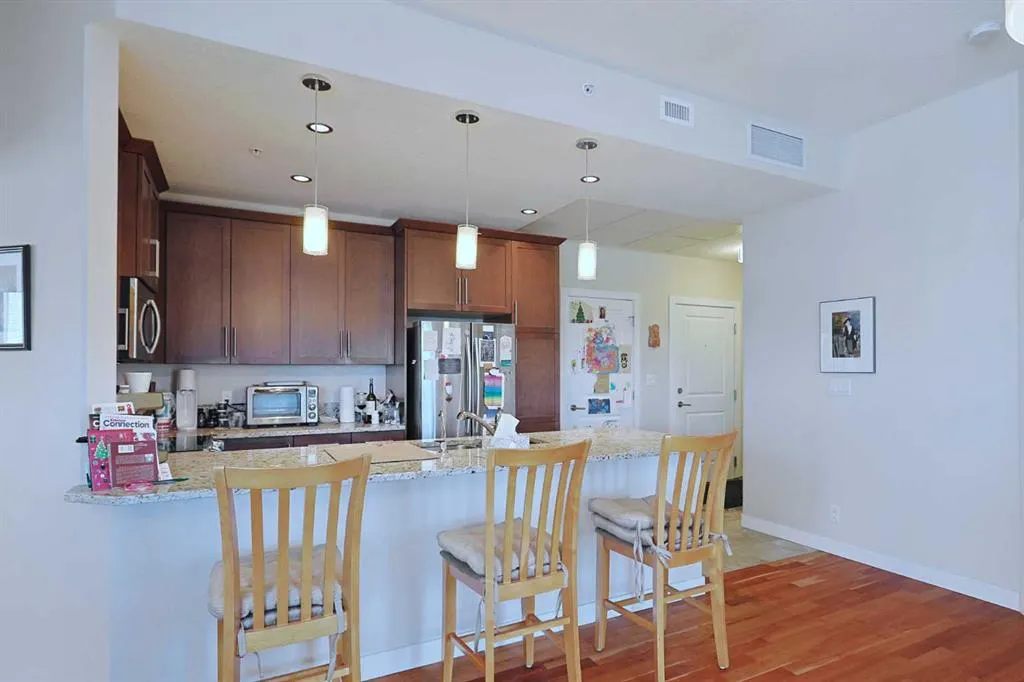 24 Varsity Estates Circle NW, #710