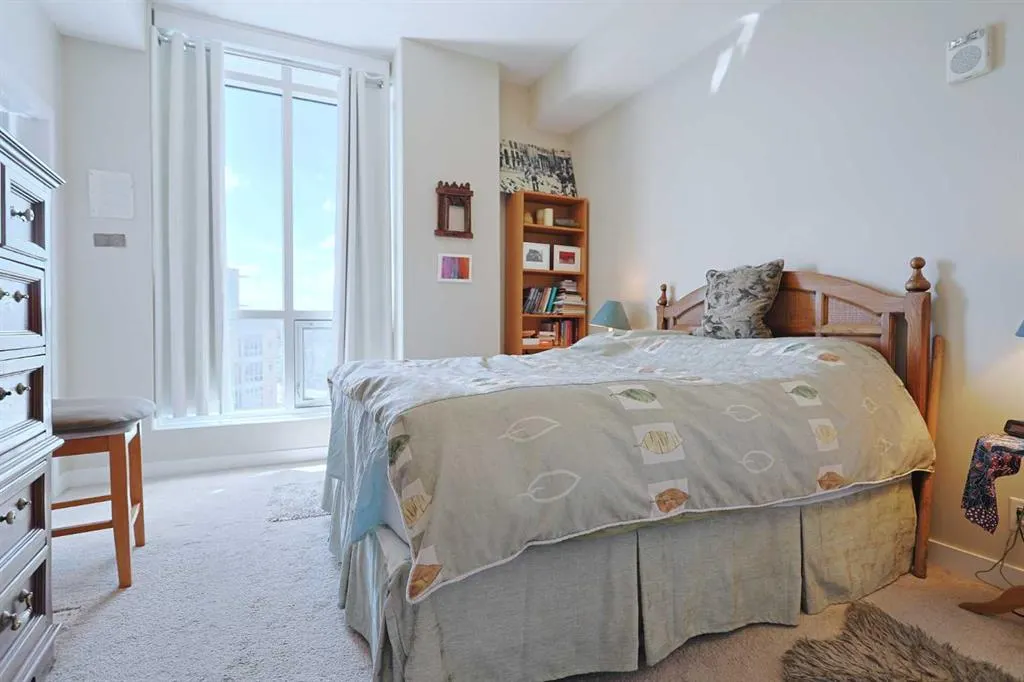 24 Varsity Estates Circle NW, #710