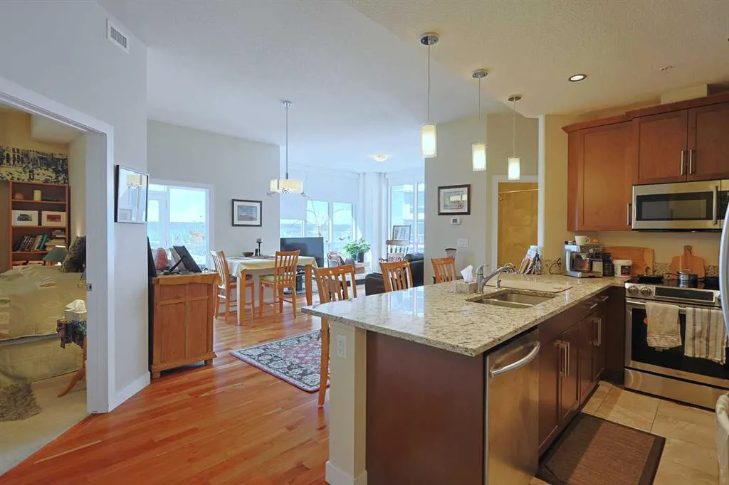 24 Varsity Estates Circle NW, #710