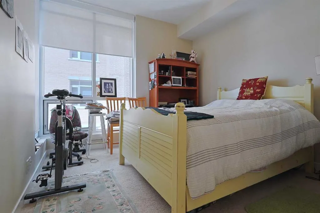 24 Varsity Estates Circle NW, #710
