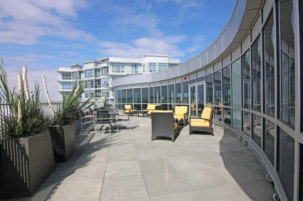 24 Varsity Estates Circle NW, #710