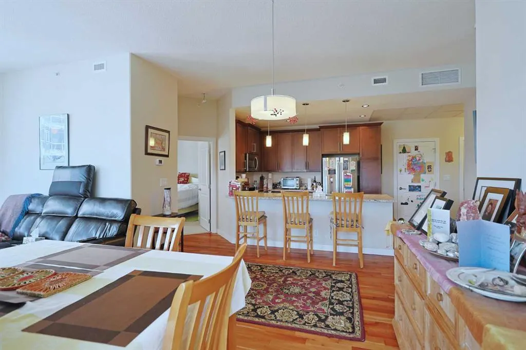 24 Varsity Estates Circle NW, #710